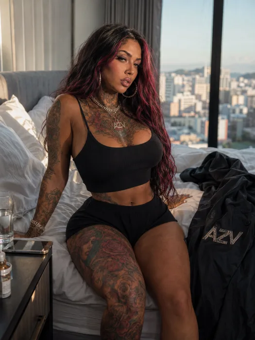 Aya Valencia